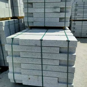 永州 芙蓉白花岗岩路沿石、平石尺寸标准，色泽均匀