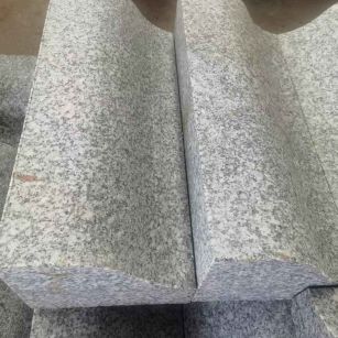 永州芙蓉白S型拉丝面路沿石