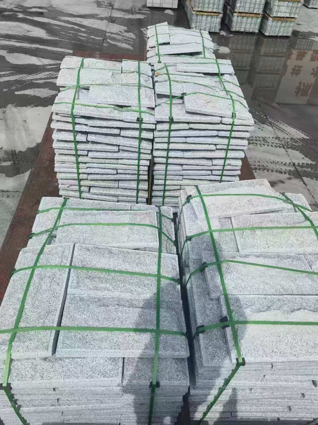 永州 芝麻白蘑菇石装车出货