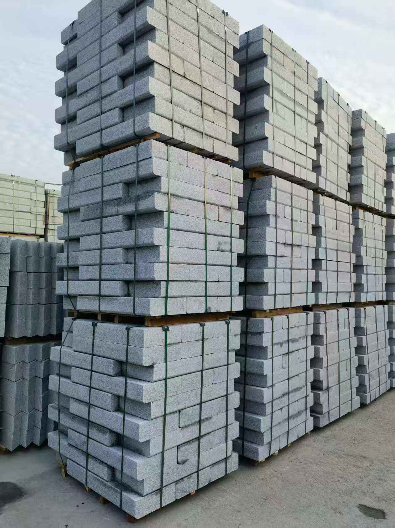 永州 路沿石（路侧石），颜色一致，尺寸标准