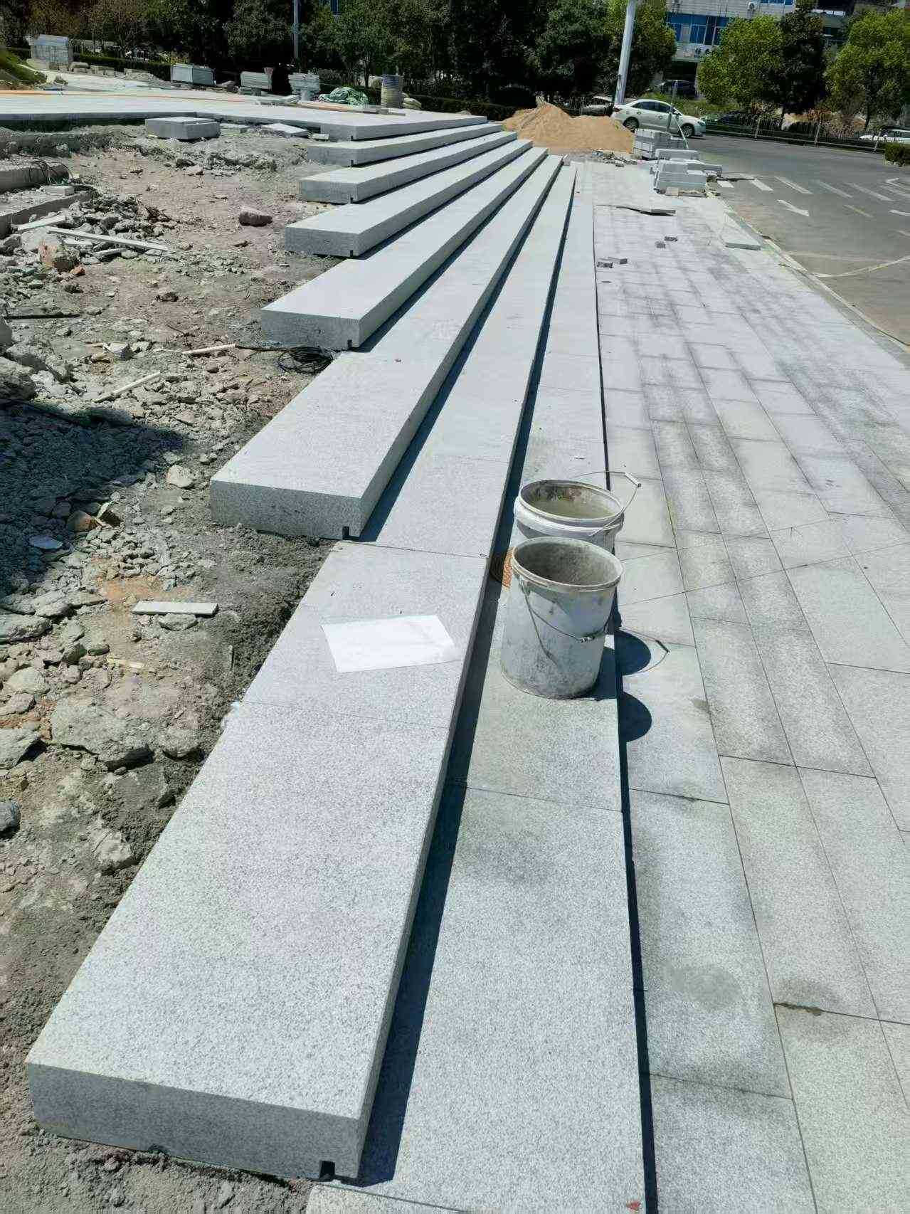 永州 芝麻白整石台阶，施工现场