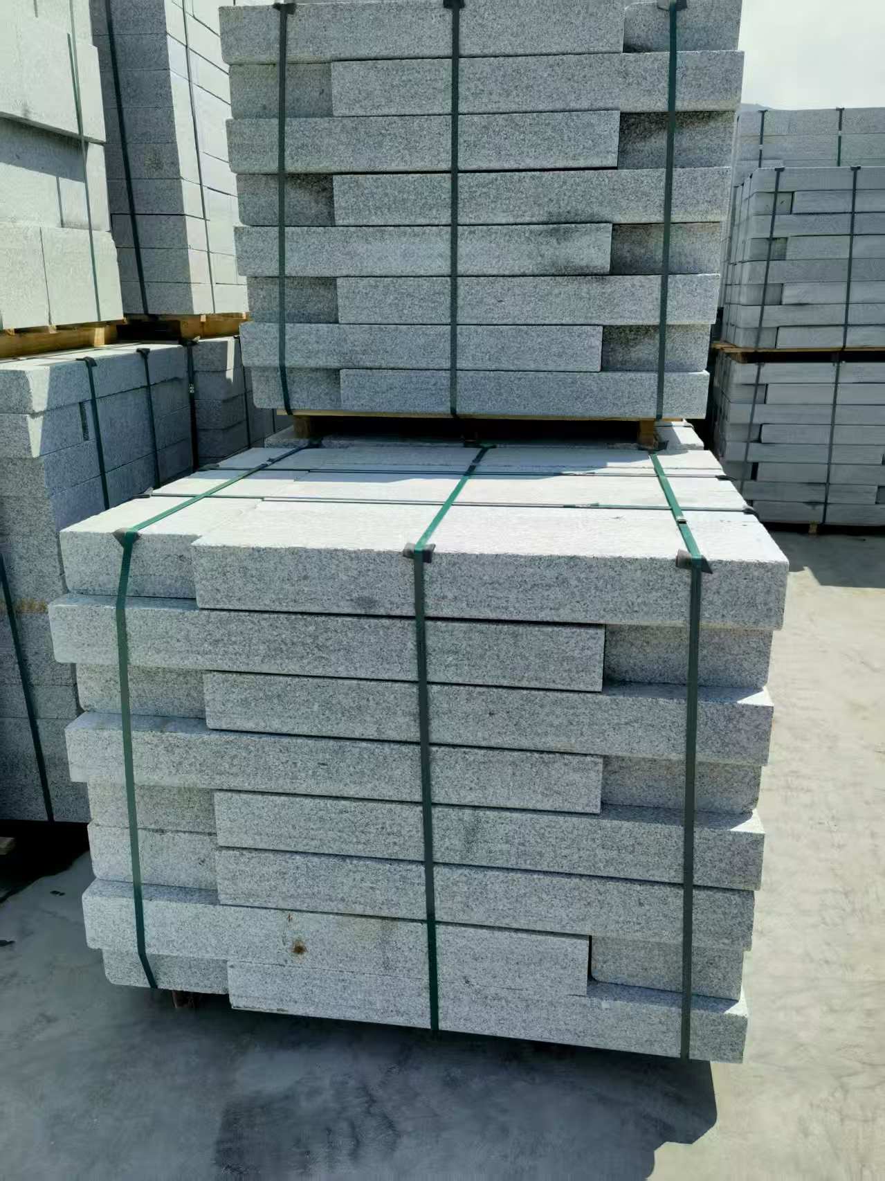 永州 芙蓉白花岗岩路沿石、平石尺寸标准，色泽均匀