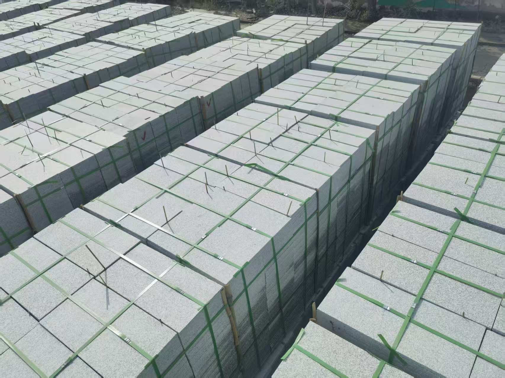 永州 芝麻白1.8公分火烧300*600地铺，清仓大甩卖