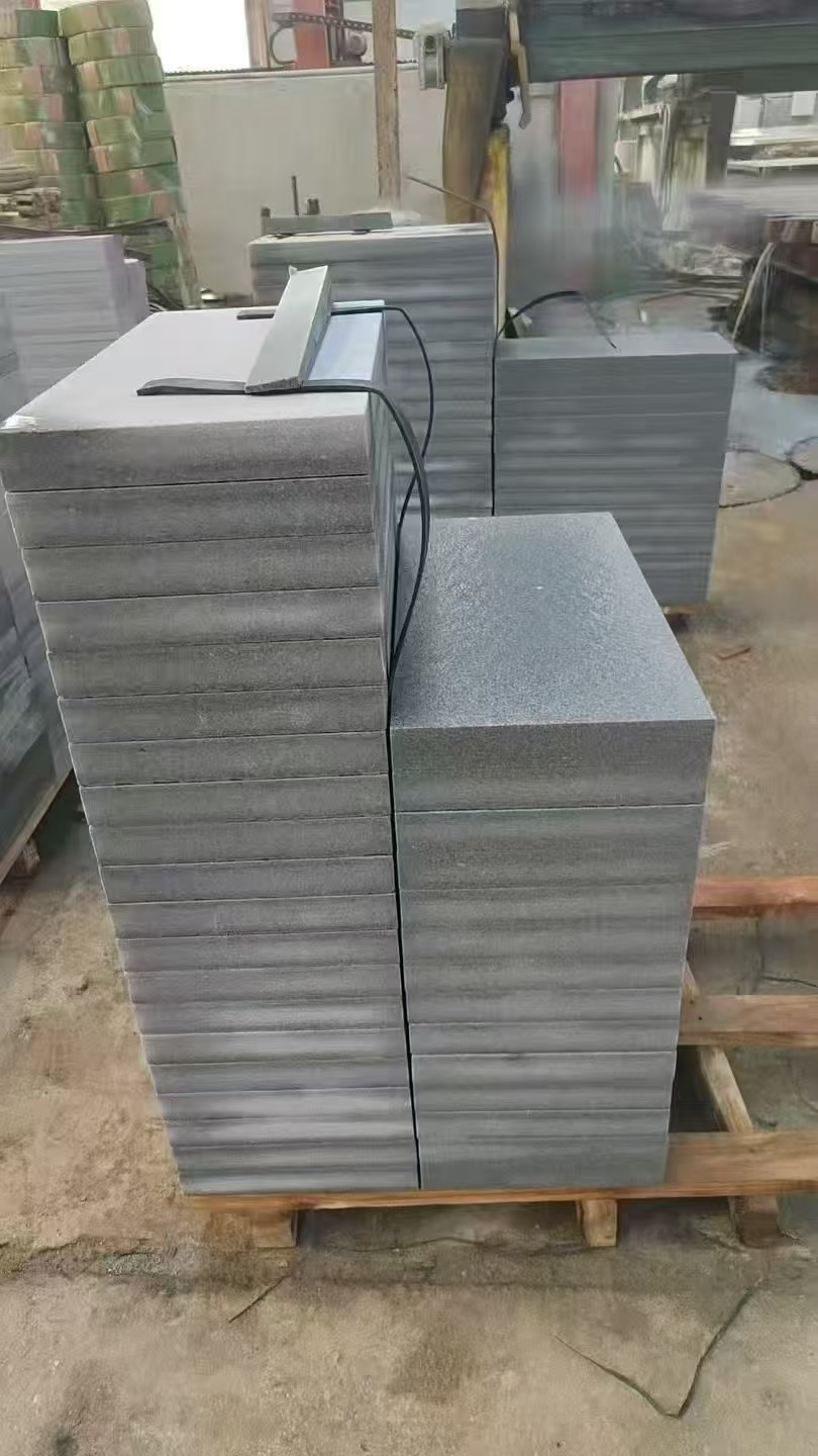 永州 芝麻灰火烧面300*600*50地铺石材